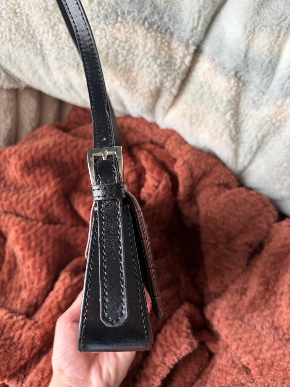 Texas Leather Shoulder Bag - Picture 4 of 6